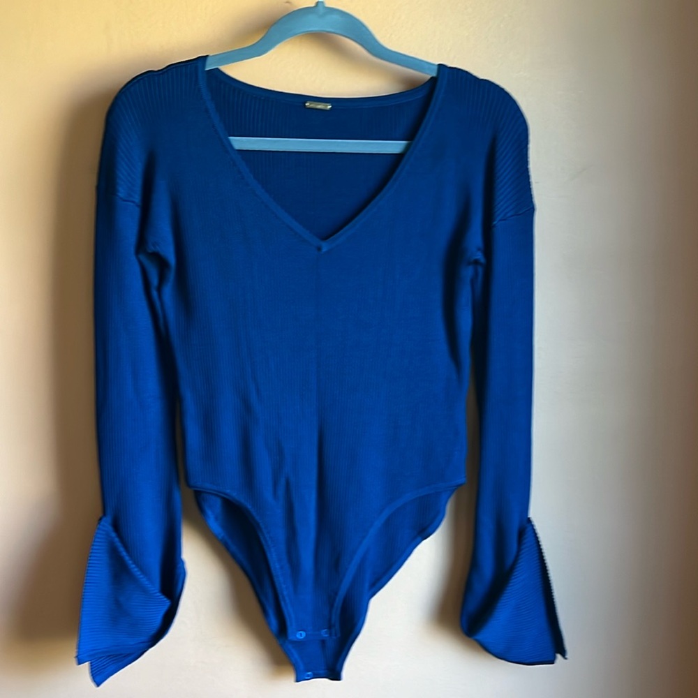 CULT GAIA Blue Knit Long Sleeve Bodysuit sz L